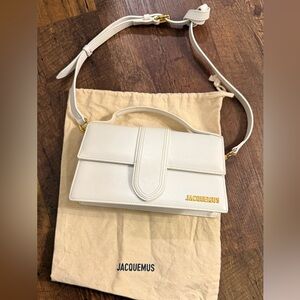 Jacquemus Le Grand Bambino Crossbody Bag in WHITE
